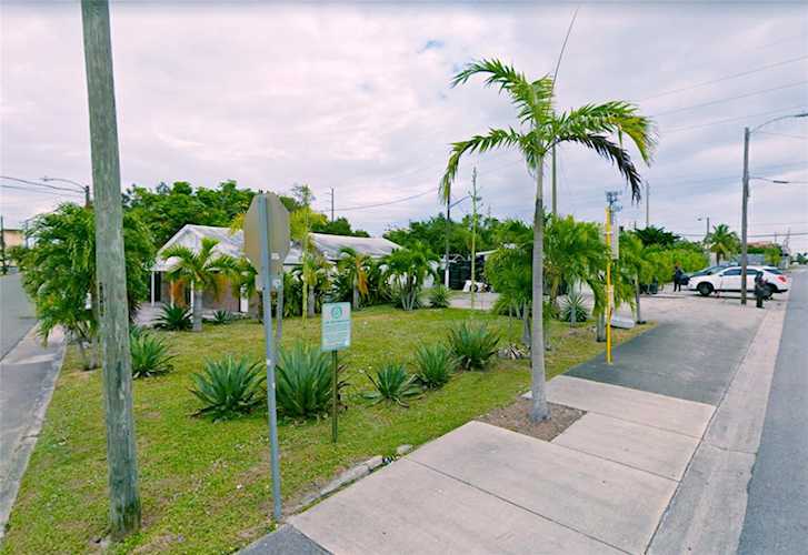 400 NW 1st St Dania Beach, FL 33004