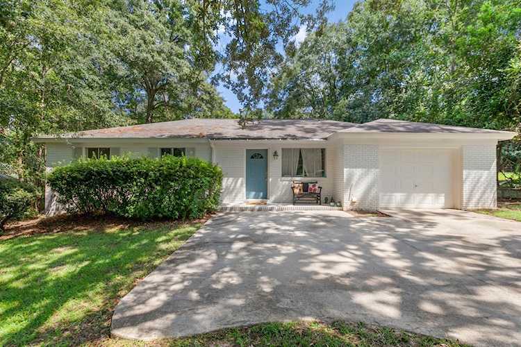 1811 Aaron Rd Tallahassee, FL 32303