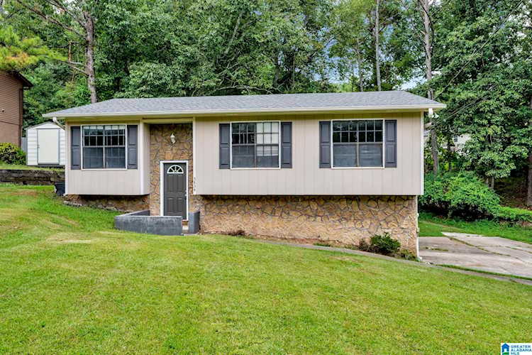 5834 Cheryl Drive Pinson, AL 35126