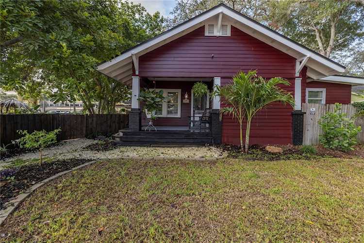 605 Cleveland Ave SW Largo, FL 33770