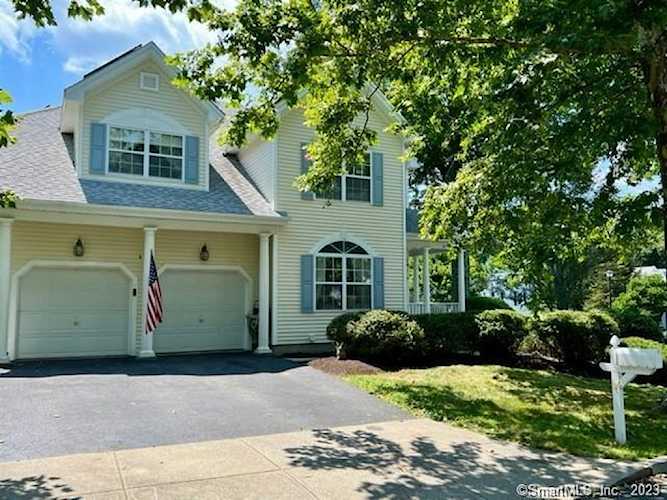 44 North Lexington Way Milford, CT 06461