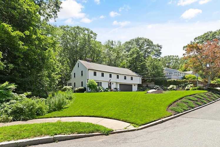 401 Porter St Melrose, MA 02176