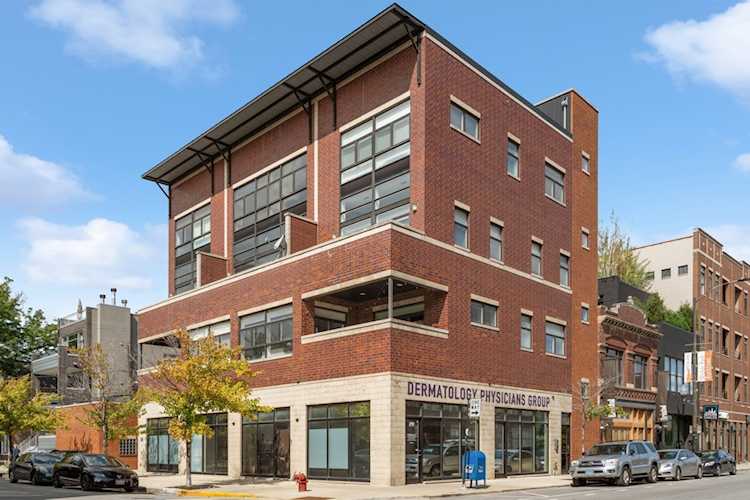 2150 N Damen Ave #302 Chicago, IL 60647