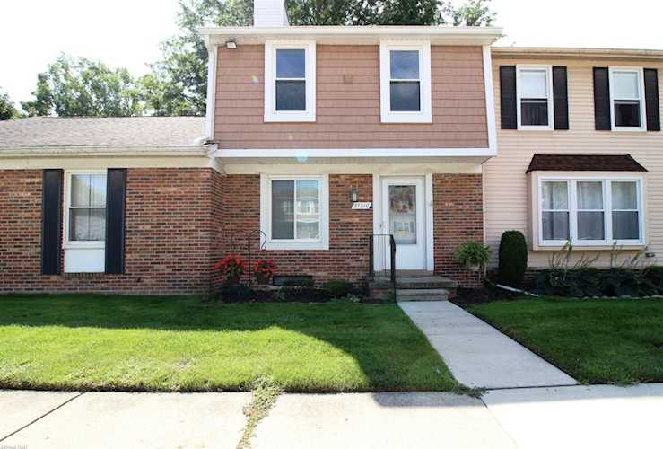 37310 Glenbrook St Clinton Township, MI 48036