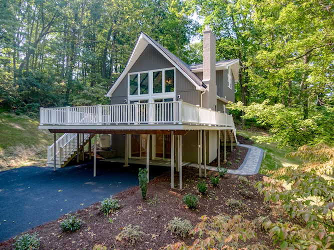 360 Tomahawk Christiansburg, VA 24073