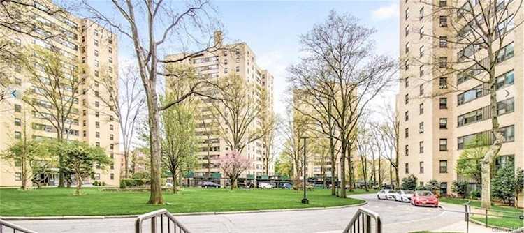 6 Fordham Hill Oval #2G Bronx, NY 10468