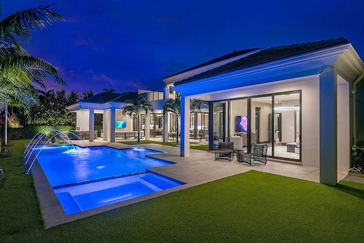 170 Royal Palm Way Boca Raton, FL 33432