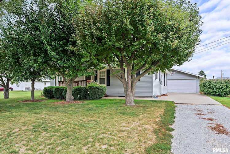 208 SE 7th Ave Aledo, IL 61231