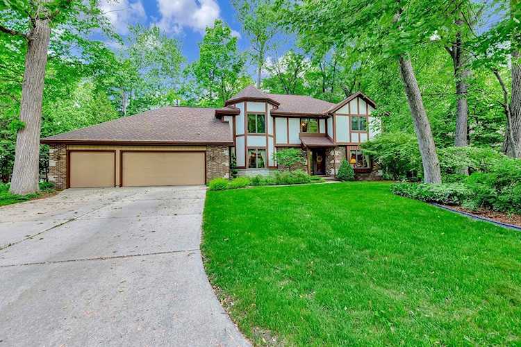 313 Kenwood Dr Neenah, City of Neenah, WI 54956