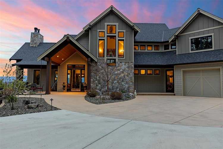 4505 Gaspardone Road Kelowna, BC V1W5A7