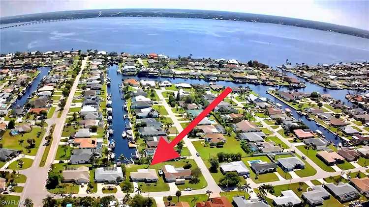 3009 SE 19th Place Cape Coral, FL 33904