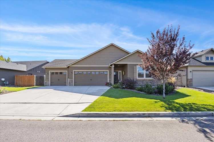 815 W Birchbend Dr Spokane, WA 99224