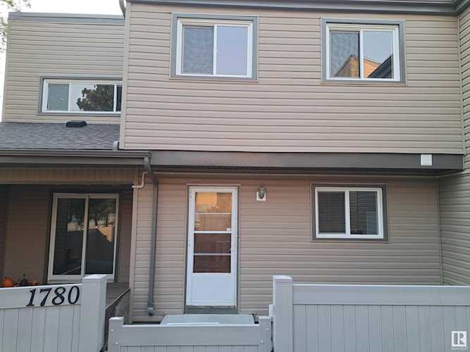 1780 Lakewood Road Edmonton, AB T6K 3B6