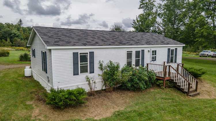 261 Pittston Rd Whitefield, ME 04353