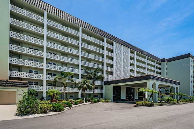 9 Forbes PLACE #212 Dunedin, FL 34698