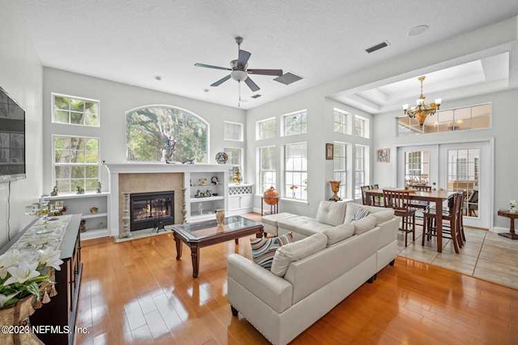 8019 Weatherby CT Jacksonville, FL 32256