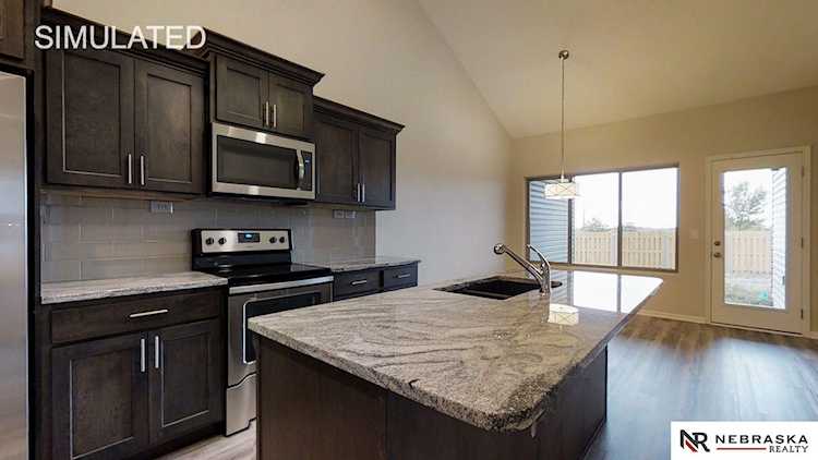 314 Deep Water Dr Lincoln, NE 68527