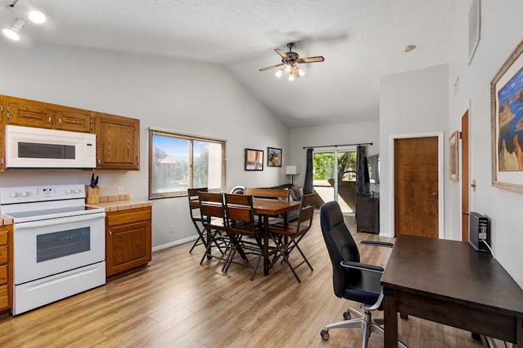 860 S Village #D9 St George, UT 84770
