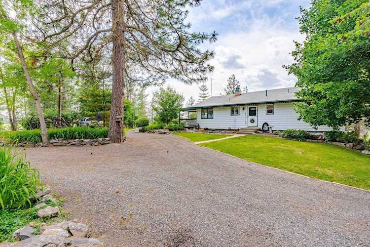 22573 W Charles Rd Nine Mile Falls, WA 99026