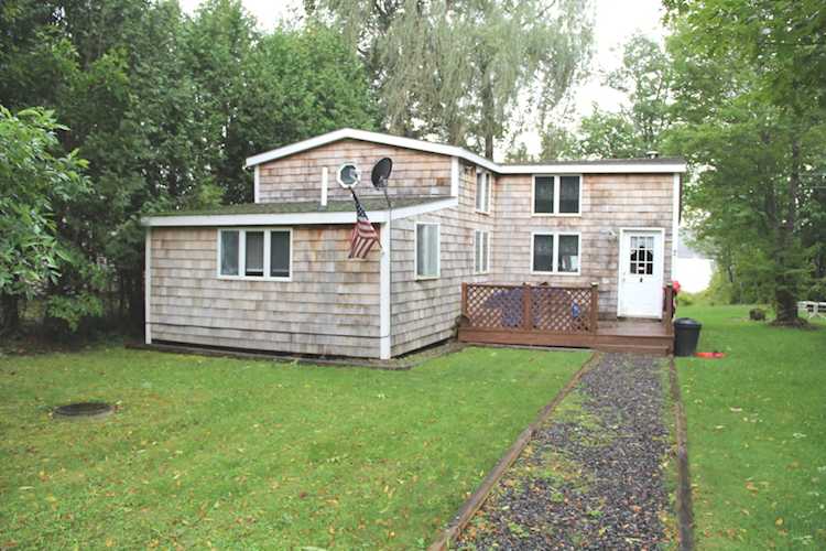 7 Hummingbird Ln Winslow, ME 04901