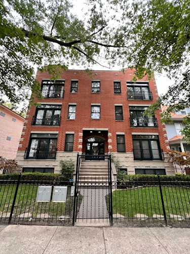 1912 W Touhy Ave #3W Chicago, IL 60626