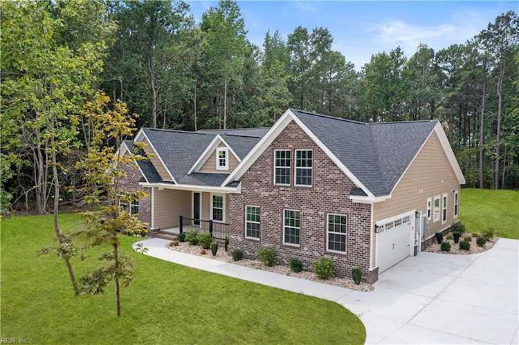 14407 Christopher Ct Smithfield, VA 23430