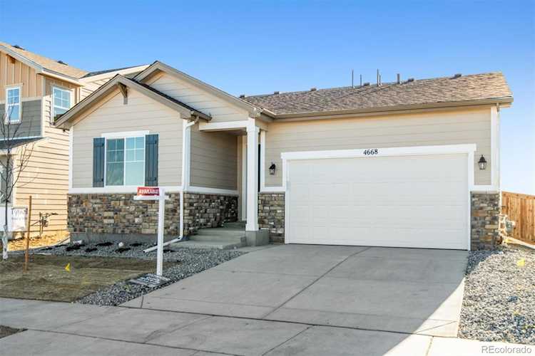4668 Hatcher Dr Brighton, CO 80601