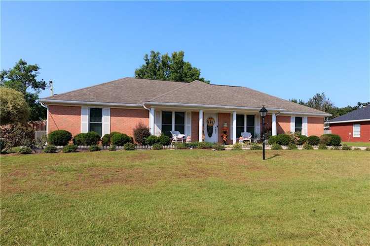 2390 Sequoya Trail Mobile, AL 36695