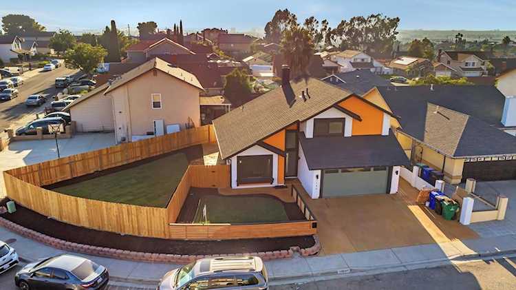 1180 Stillwell Avenue San Diego, CA 92114