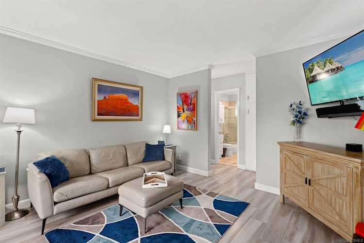 1464 Essex St #6 San Diego, CA 92103