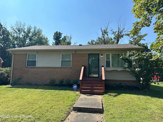 9210 Wendell Way Louisville, KY 40299 | MLS 1645538 Photo 1