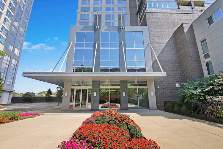 1901 S Calumet Ave #2111 Chicago, IL 60616