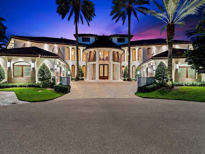 2541 NE 32nd Ct Lighthouse Point, FL 33064