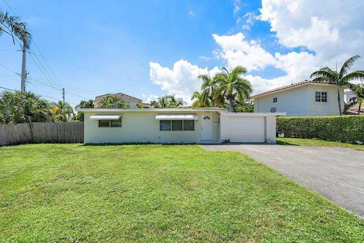 498 NE 6th Street Boca Raton, FL 33432