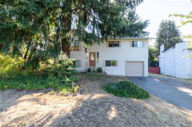 2376 York Cres Nanaimo, BC V9T 4N3
