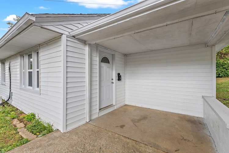 149 Cummins Dr Harrodsburg, KY 40330
