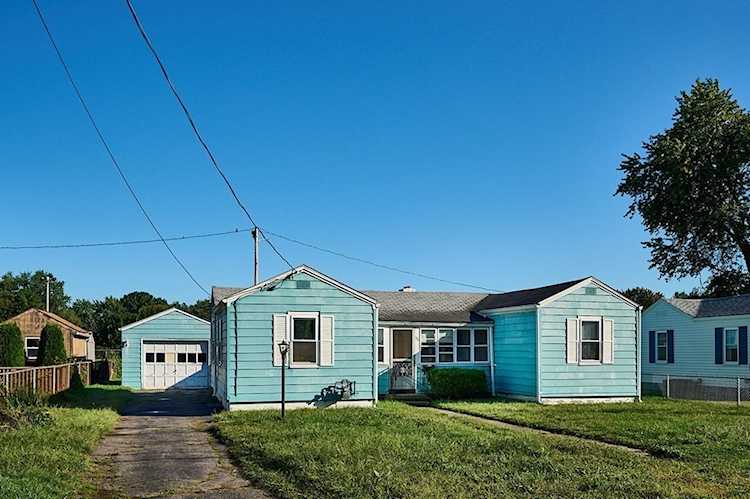 196 Clarendon Ave Chicopee, MA 01013