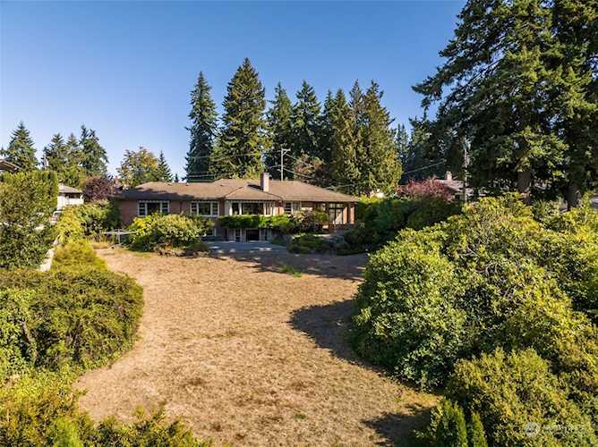 18005 8th Ave NW Shoreline, WA 98177