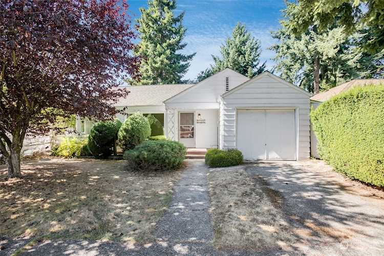 7341 21st Ave NE Seattle, WA 98115