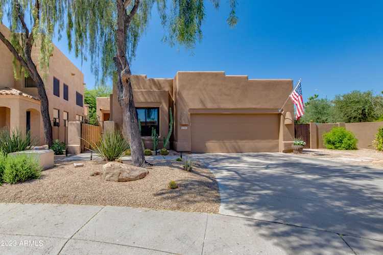 8390 E Pepper Tree Lane Scottsdale, AZ 85250