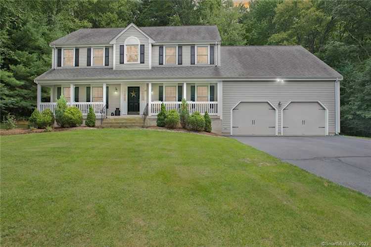 63 Lexington Rd Avon, CT 06001
