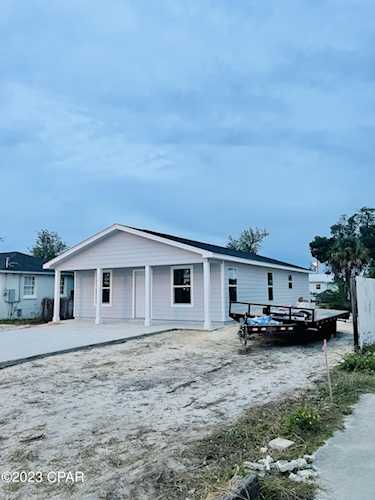1112 Mckenzie Ave Panama City, FL 32401