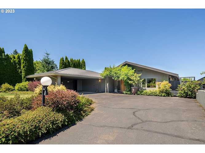 3232 NW Greenbriar TER Portland, OR 97210