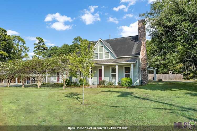 520 Albert Hart Dr Baton Rouge, LA 70808