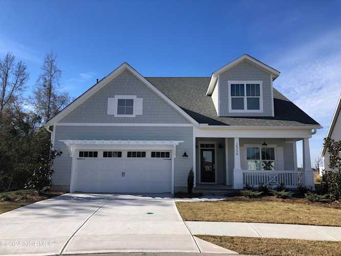 2556 Lakeside Circle Wilmington, NC 28401