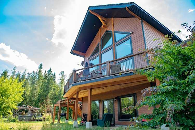 1031 Silver Springs Road Castlegar, BC V1N4S2