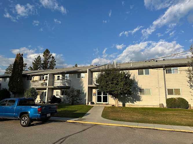 302 10th Avenue #207 Invermere, BC V0A1K0