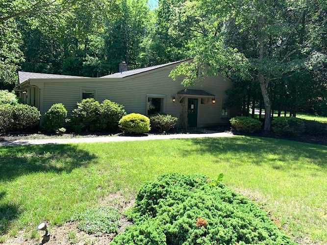 146 Hudson Rd Bolton, MA 01740