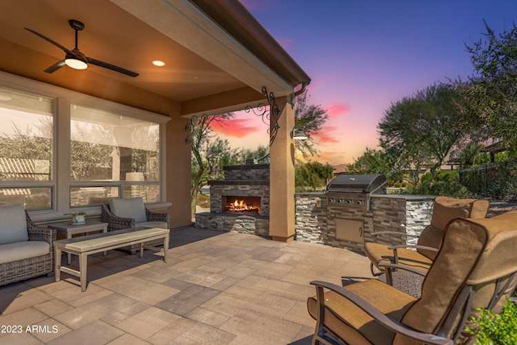 827 E Sugar Apple Way Queen Creek, AZ 85140