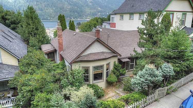 909 Edgewood Avenue Nelson, BC V1L4E1